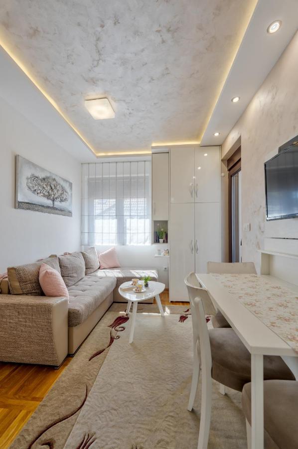Tajena Apartment *