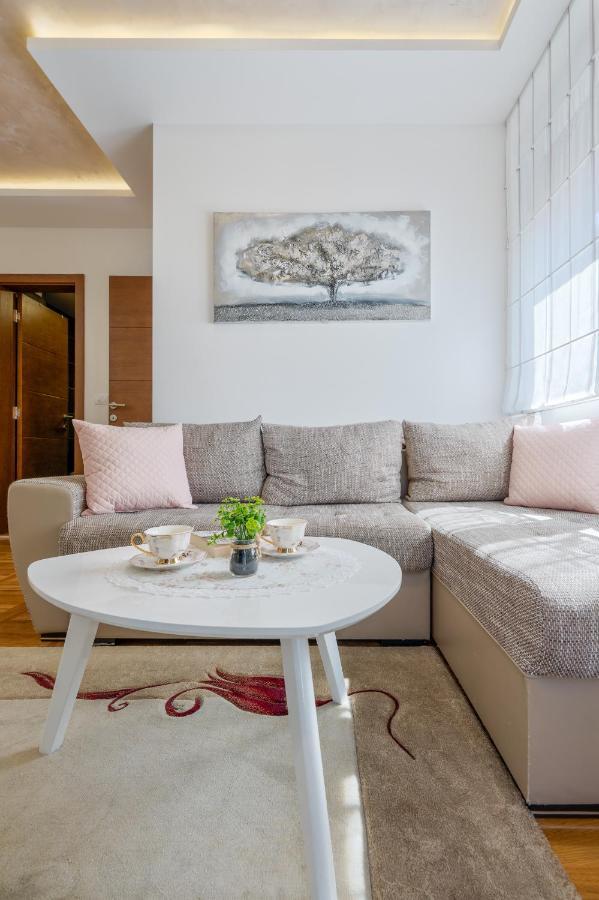 Tajena Apartment *